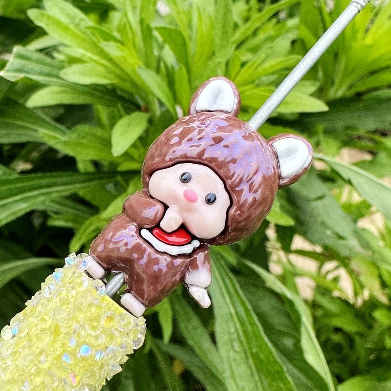 Cartoon standing figure Monchi - Mobile Electronics Gadgets recensione e prezzo